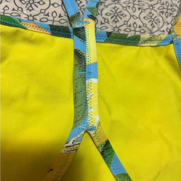 COPY - Speedo Turnz Lemon Print One Piece Swimsuit Size 14/40 - Picture 6 of 9